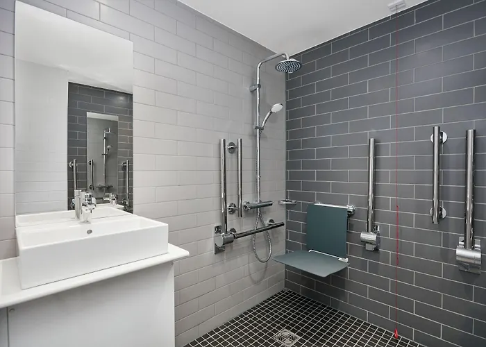 Holiday Inn Express Grimsby By Ihg